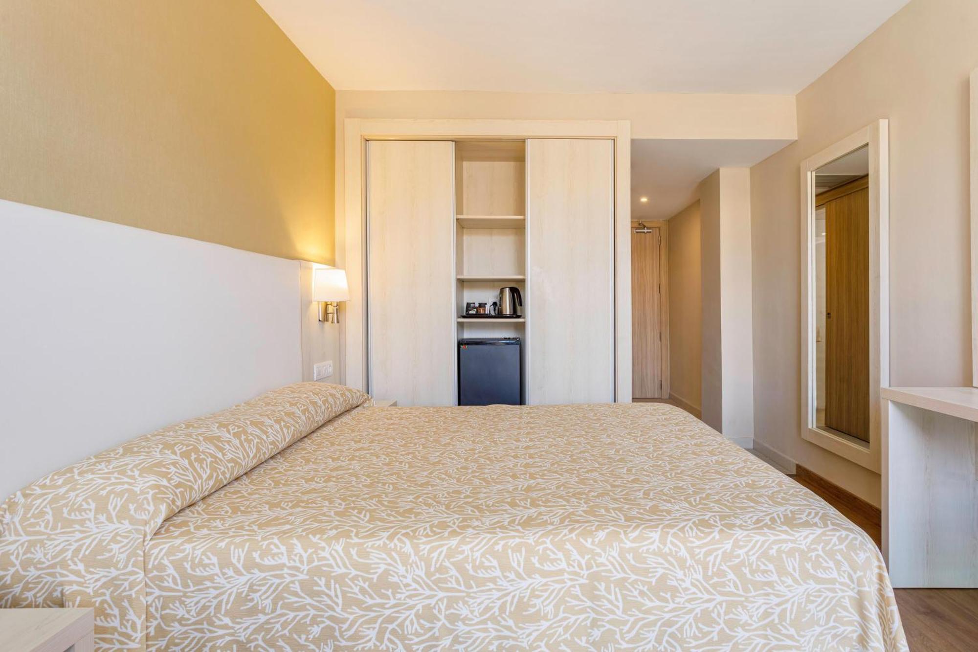 Hotel Best Maritim كامبريلس المظهر الخارجي الصورة